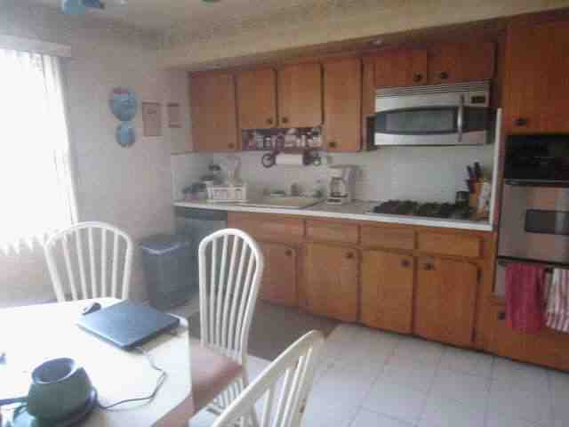 Paramus kitchen before renovations funded by a private lender in new jersey