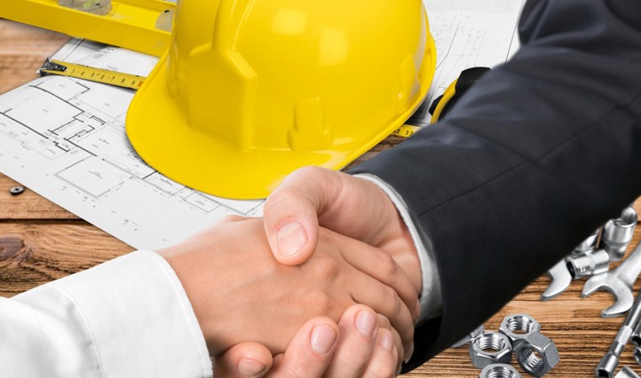 Build A Strong Foundation: 5 Tips For Selecting A Contractor For Your Next Fix And Flip